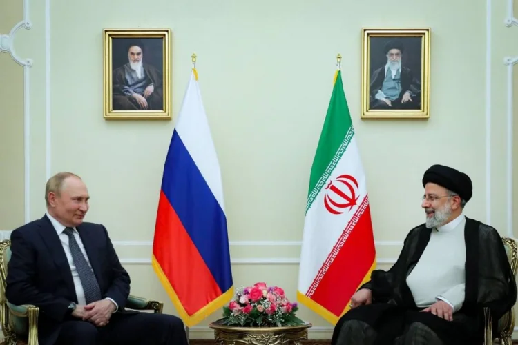Putin Tehranda İbrahim Rəisi və Ayətulla Xamnei ilə görüşüb