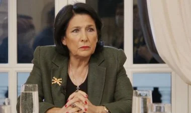 Prezident Zurabişvili istefa verməyəcəyini bəyan etdi