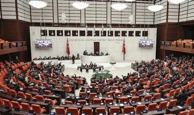 Türkiyə parlamenti İsveçin NATO-ya daxil olmasını təsdiqlədi