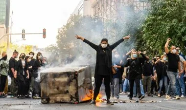 İrandakı etirazlarda iki məşhur aktrisa həbs edildi FOTO