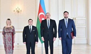 İlham Əliyev yeni səfirləri qəbul etdi FOTOLAR