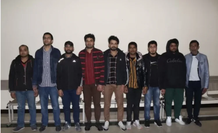 Rusiyaya keçməyə cəhd edən 9 pakistanlı saxlandı
