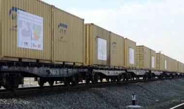 Özbəkistan Orta Dəhlizlə ilk yük qatarını yola saldı