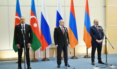 Əliyev, Putin və Paşinyan üçlükdə danışıblar