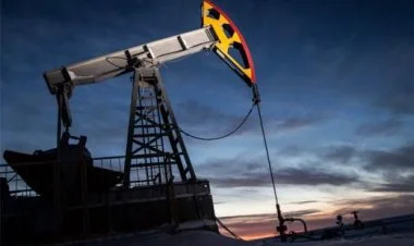 Azərbaycan neftinin qiyməti düşdü