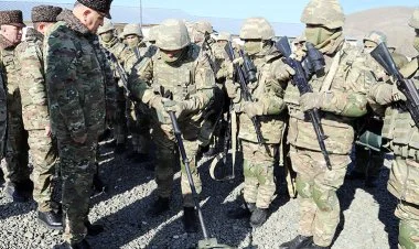 Kərim Vəliyev Ermənistanla sərhəddəki vəziyyəti yoxlayıb