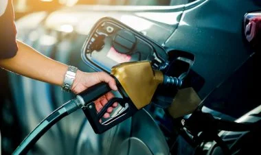 Azərbaycanda benzin satışından gəlirlər 7,9 faiz artıb