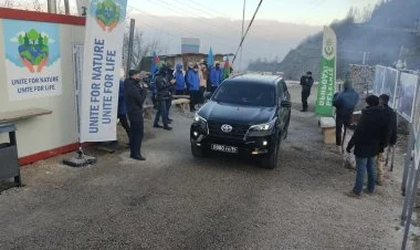 Sülhməramlıların maşını Laçın yolundan keçdi
