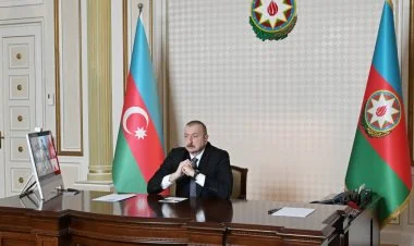 Əliyev Türkiyəli nazir və TBMM üzvləri ilə danışıb