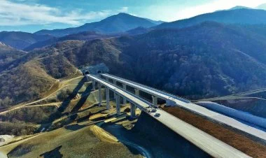 Əhmədbəyli-Füzuli-Şuşa yolunun tikintisi sürətlə davam edir