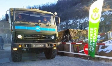 Sülhməramlıların 14 maşını Laçın yolundan maneəsiz keçib