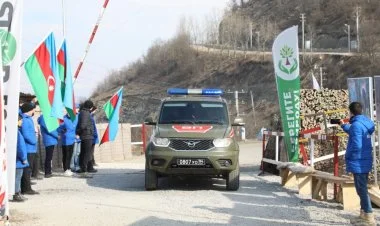 Sülhməramlıların avtomobilləri aksiya ərazisindən keçdi