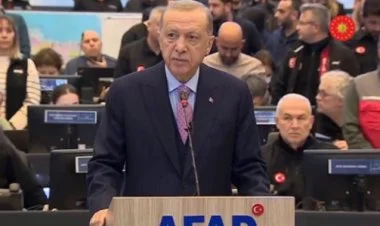 Zəlzələdə 1121 nəfər ölüb, 7634 nəfər yaralanıb VİDEO