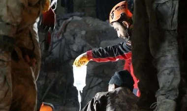 Türkiyədə 7840 nəfər dağıntılar altından xilas edilib VİDEO