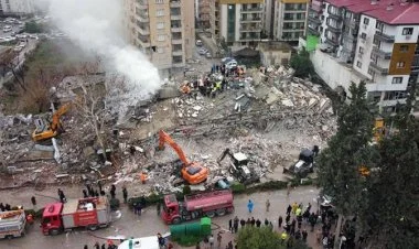 AFAD: 65 ölkədən 2660 personal zəlzələ olan bölgədə çalışır