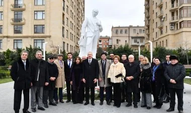 Bakıda bəstəkar Tofiq Quliyevin heykəlinin açılışı olub