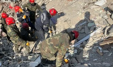 Xilasedicilərimiz Türkiyədəki zəlzələdə 51 can qurtardı