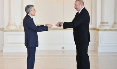 Prezident yeni səfirlərin etimadnamələrini qəbul edib FOTO
