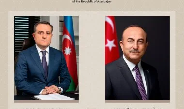 Ceyhun Bayramov Mövlud Çavuşoğluyla telefonla danışıb