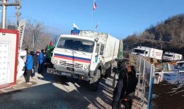 Sülhməramlıların daha 8 maşını Laçın yolundan keçdi
