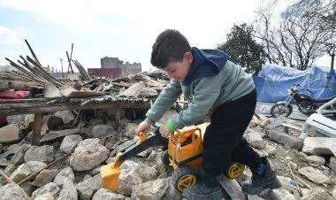 Türkiyəli çocuk bu gün...