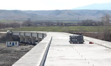 Horadiz - Ağbənd dəmir yolu üzərində stansiyalar tikiləcək