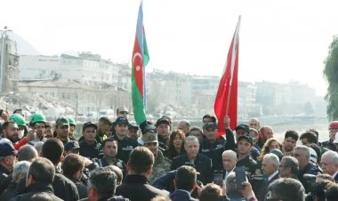 Ərdoğan və Baxçalı FHN xilasediciləri ilə görüşdü