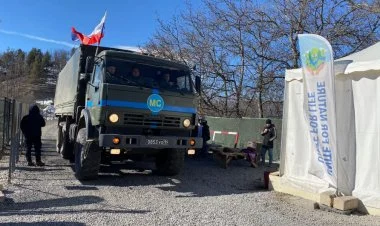 Sülhməramlıların 35 avtomobili Laçına, 2-si Xankəndinə gedib