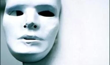 Qərbin tənqidi anti-Qərbçilik deyil