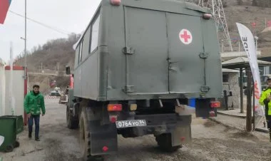 Sülhməramlıların beş avtomobili aksiya ərazisindən keçdi