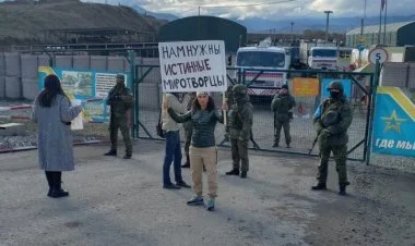 Xocalıda sülhməramlıların yolu bağlandı