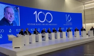 “Heydər Əliyev 100: Həyat və irs” mövzusunda toplantı