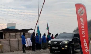 Sülhməramlıların iki minik avtomobili Laçın yolundan keçdi