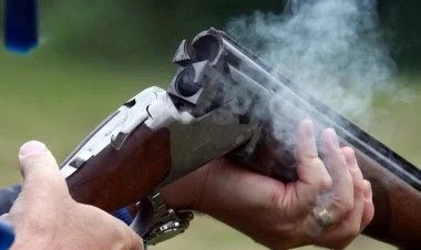 Zaqatalada kişi keçmiş arvadına tüfəngdən atəş açıb
