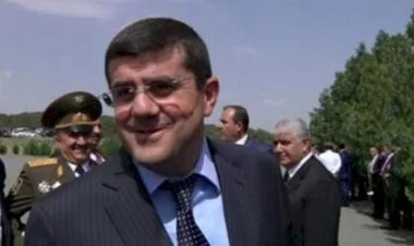 Separatçıların başçısı Moskvadan göstəriş gözləyir