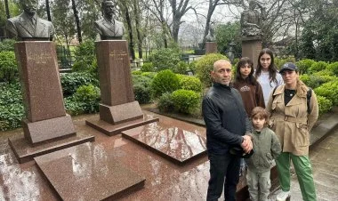 Dünyanın bir çox güşələrində yatan Azərbaycan aydınları