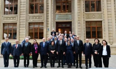 Qərbi azərbaycanlılar Paşinyandan əl çəkmirlər