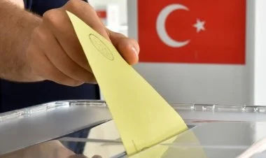 Türkiyədə namizədlərin imza toplama vaxtı bu gün bitir