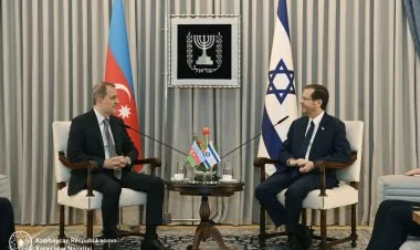 Ceyhun Bayramov İshak Hersoq tərəfindən qəbul edilib