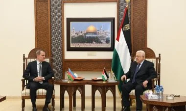 Ceyhun Bayramov Mahmud Abbasla görüşüb