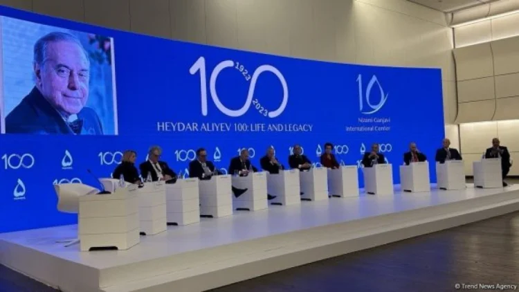“Heydər Əliyev 100: Həyat və irs” mövzusunda toplantı