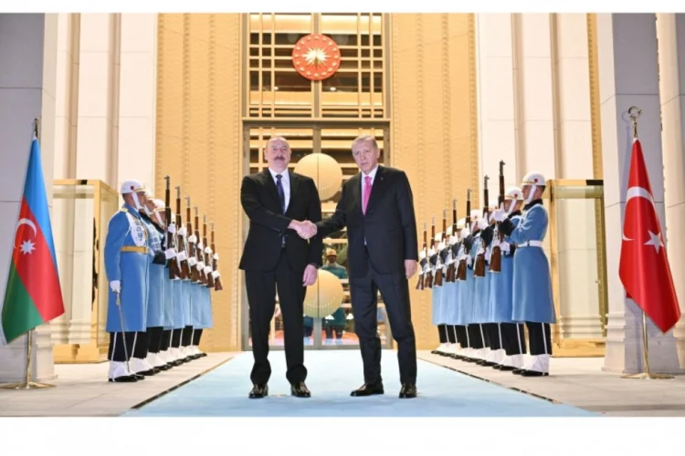 Azərbaycan Prezidenti Türkiyə səfərə gəlib