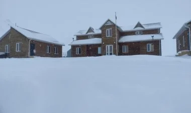 Şahdağda qar örtüyünün hündürlüyü 22 santimetrə çatıb