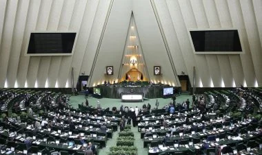 İran parlamenti Azərbaycanın İsraildə səfirlik açması haqda