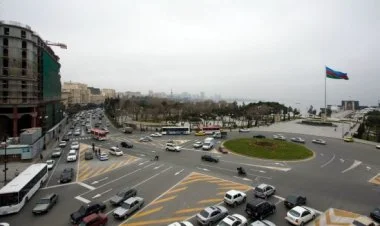 "Azneft" dairəsinin asfalt örtüyü dəyişdirilir, yol bağlanır