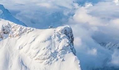 Alp dağlarında qar uçqunu nəticəsində dörd nəfər ölüb