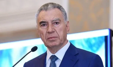Prezident Əli Həsənovla bağlı sərəncam imzaladı