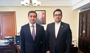 Hikmət Hacıyev İranın Azərbaycandakı səfirini qəbul edib