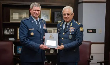 Azərbaycan və ABŞ arasında hərbi təhsil müzakirə olunub