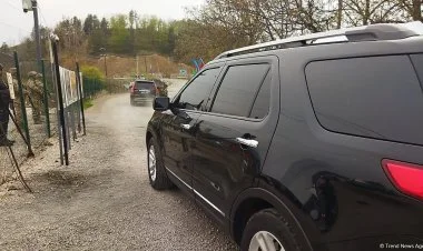 60 avtomobil Laçın yolundan maneəsiz keçib